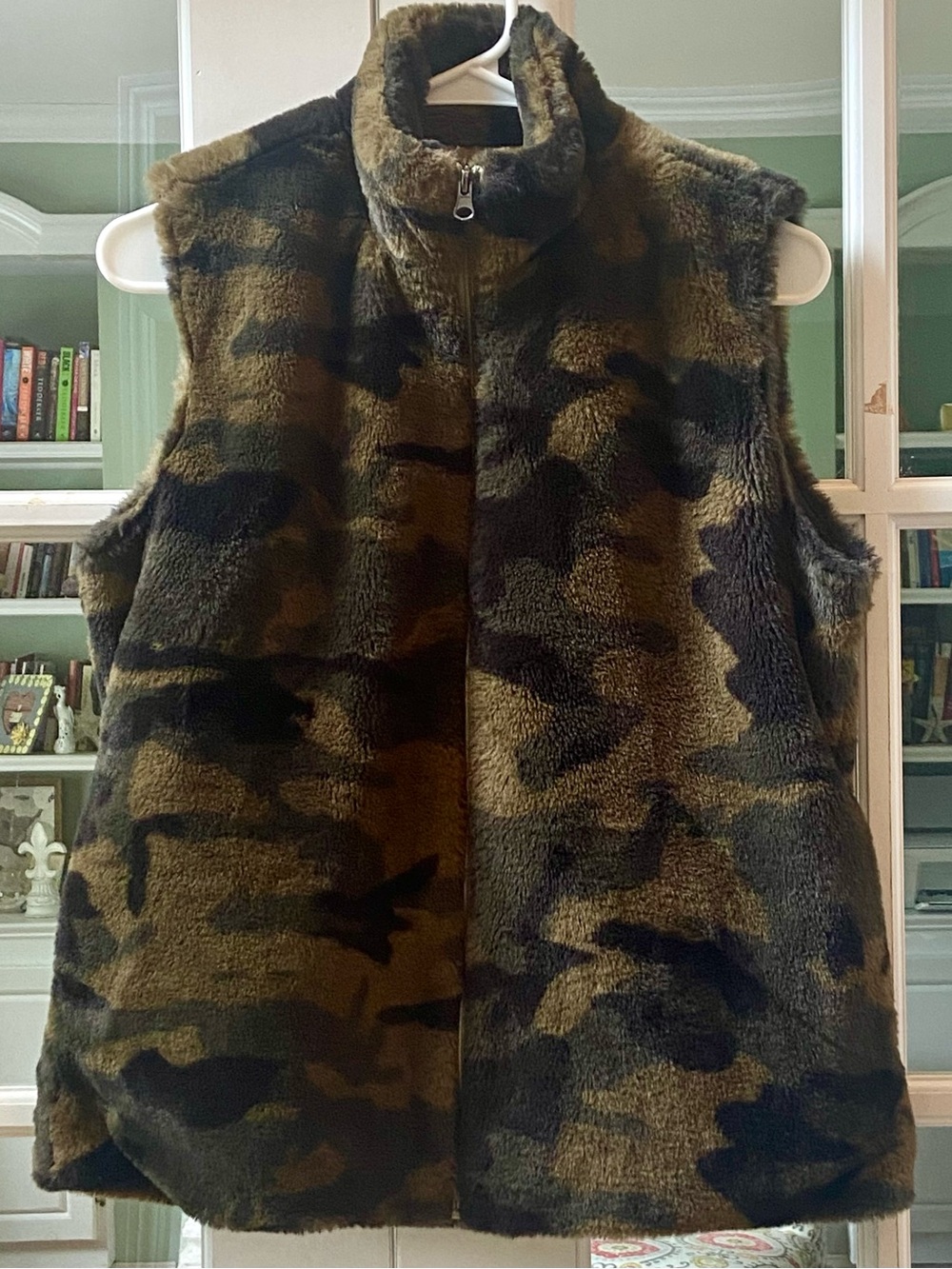 Katydid Olive & Black Soft Camo Vest Size Small